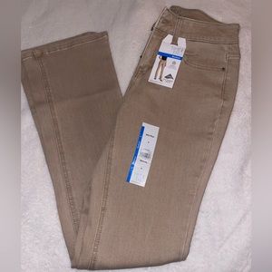 boot cut jeans